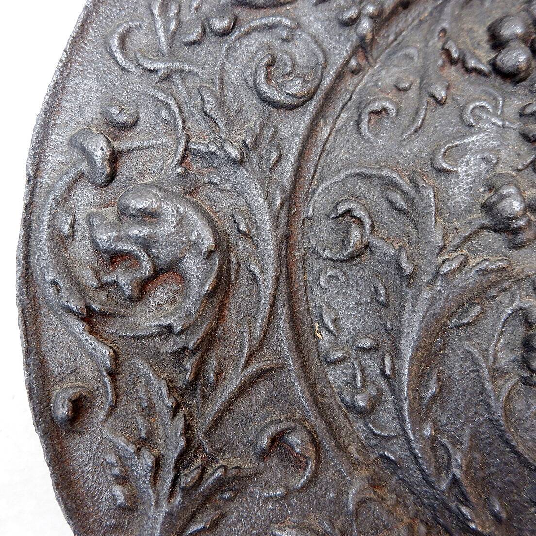 Late 19th century decorative medallion, American Radiator Company