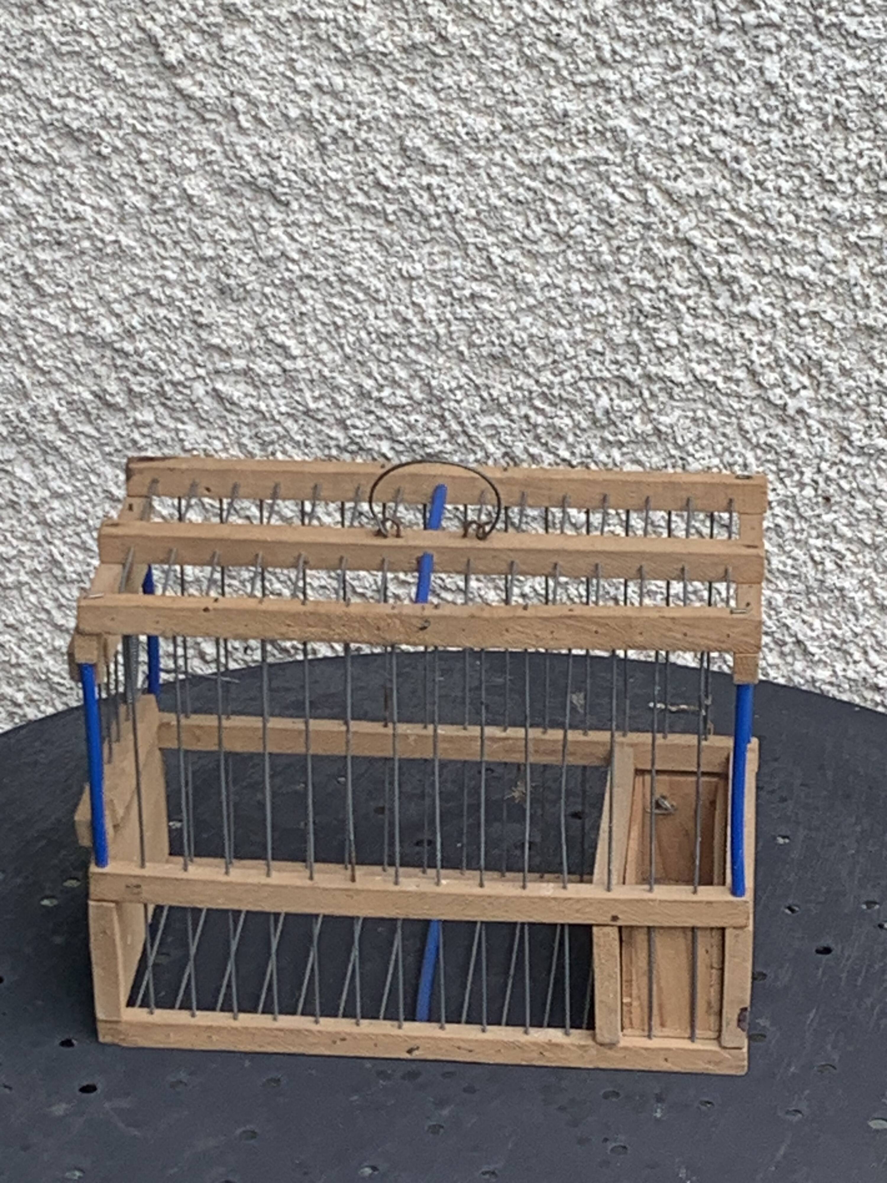 Cage à oiseau vintage en métal et bois
