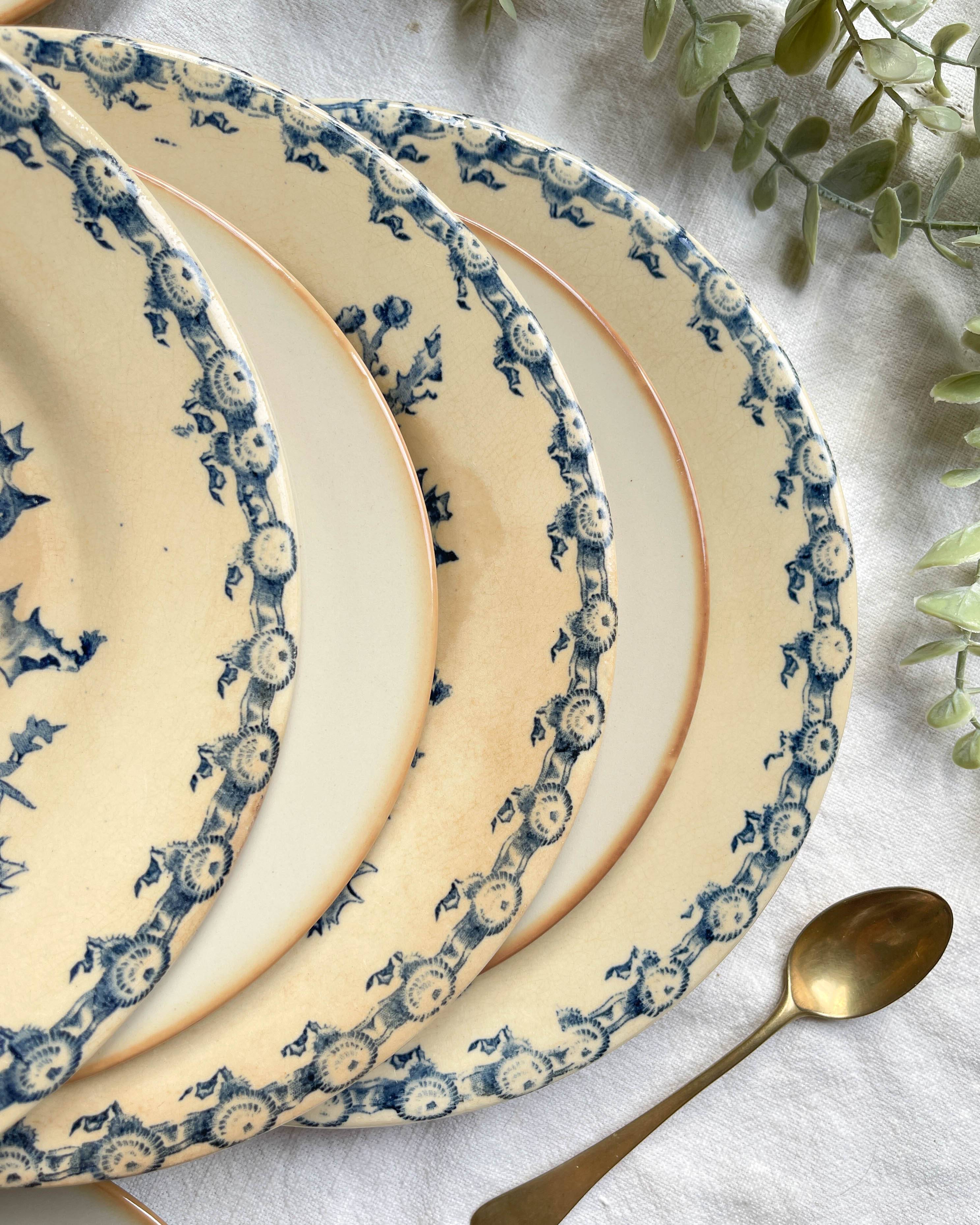 4 Gien Thistle ironstone plates + 4 small mismatched Tulowice stoneware plates