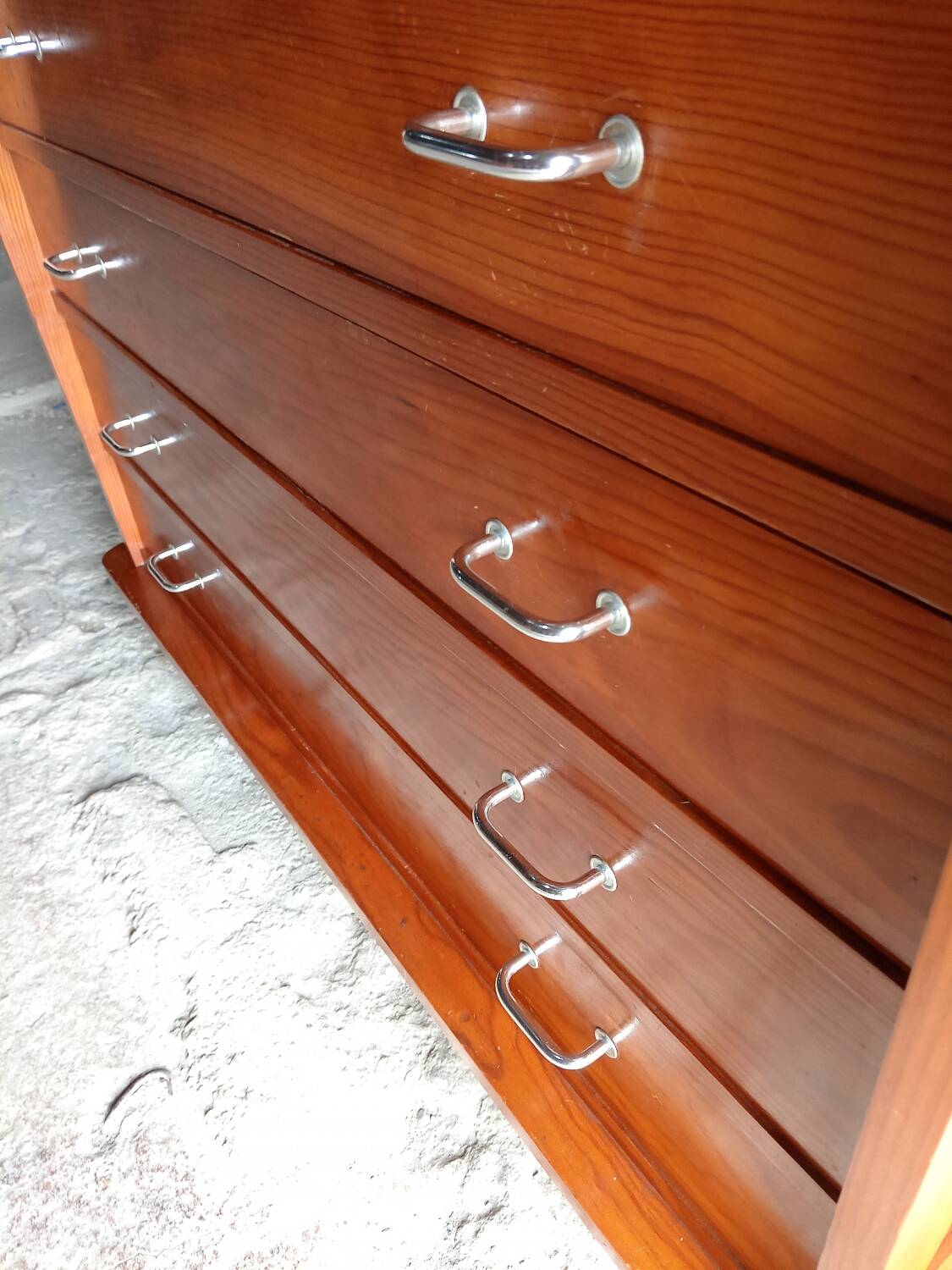 Vintage chest of drawers