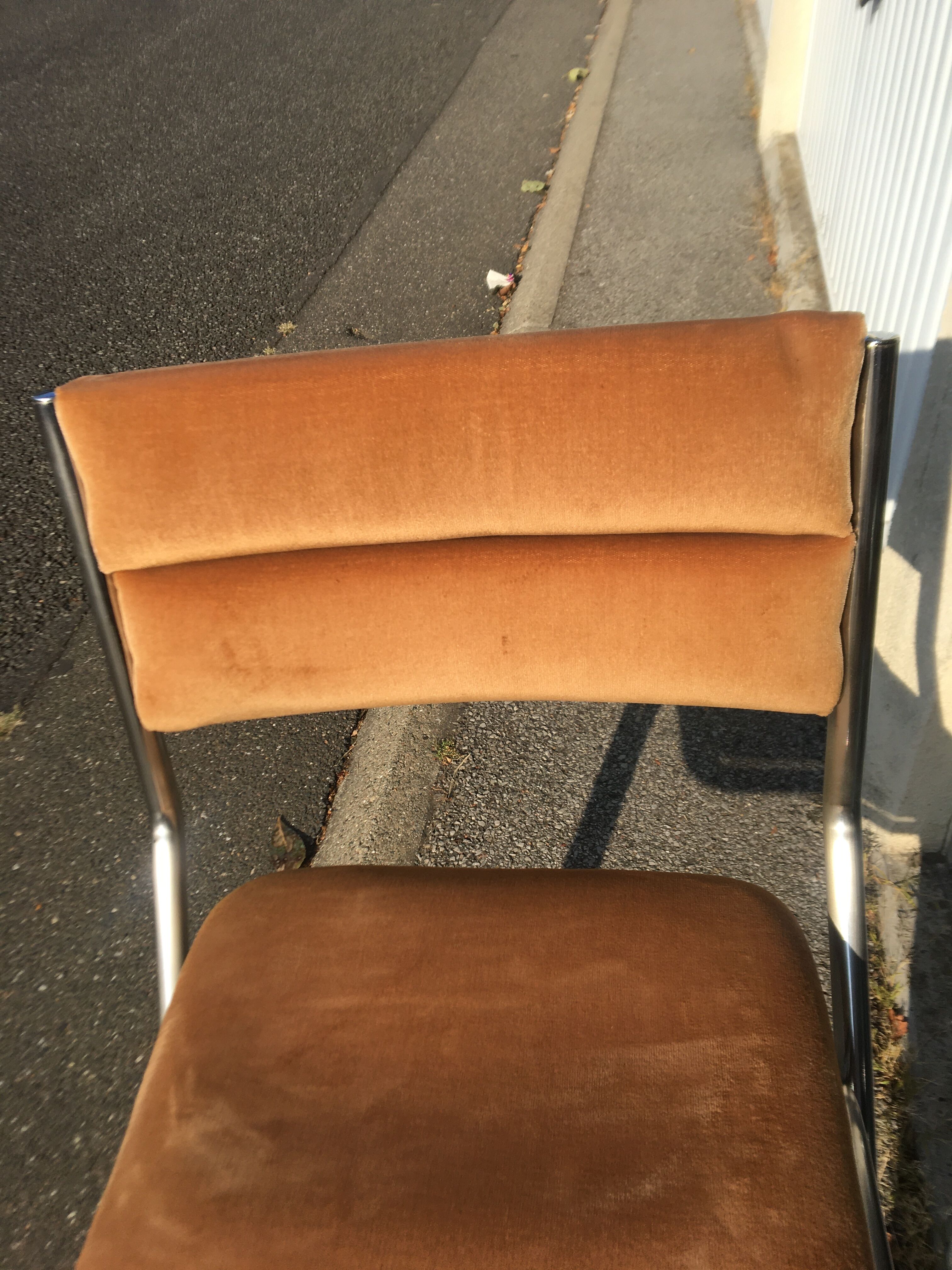 Set of 4 chrome and velvet steel chairs