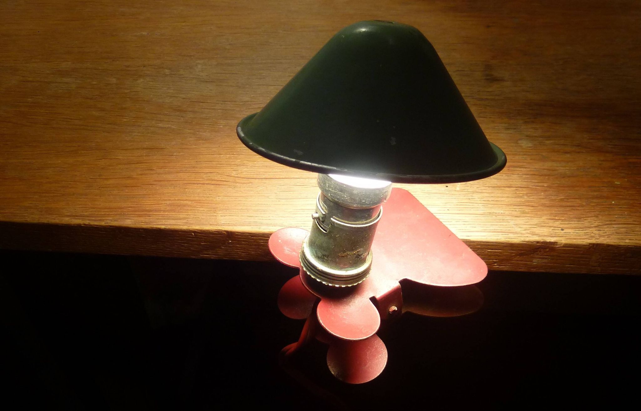 Metal "mushroom" spot clip lamp, 1950s