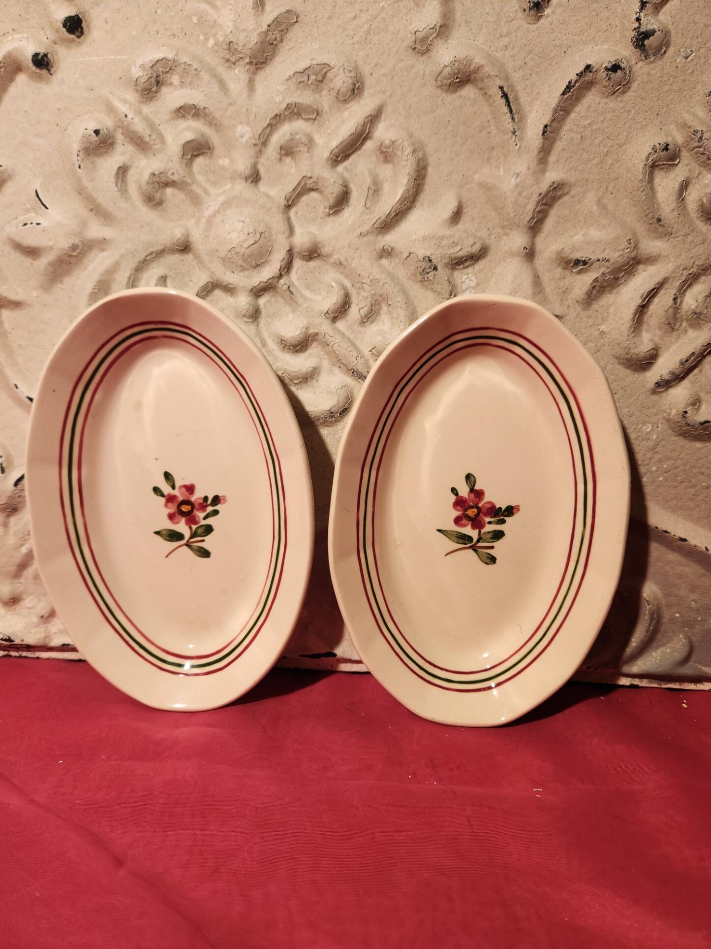 Pair of Armelle Sarreguemines hand-painted dishes
