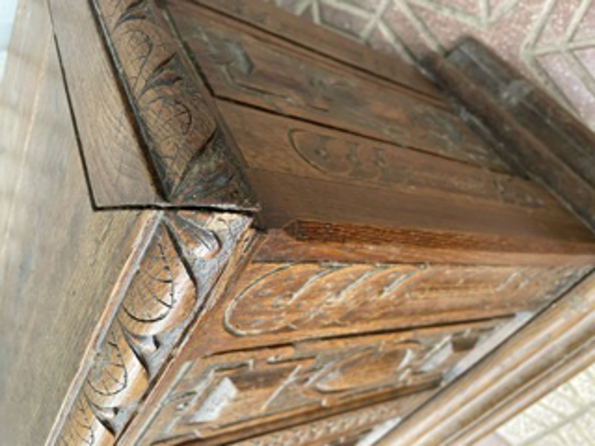 Coffre Antique en Chêne