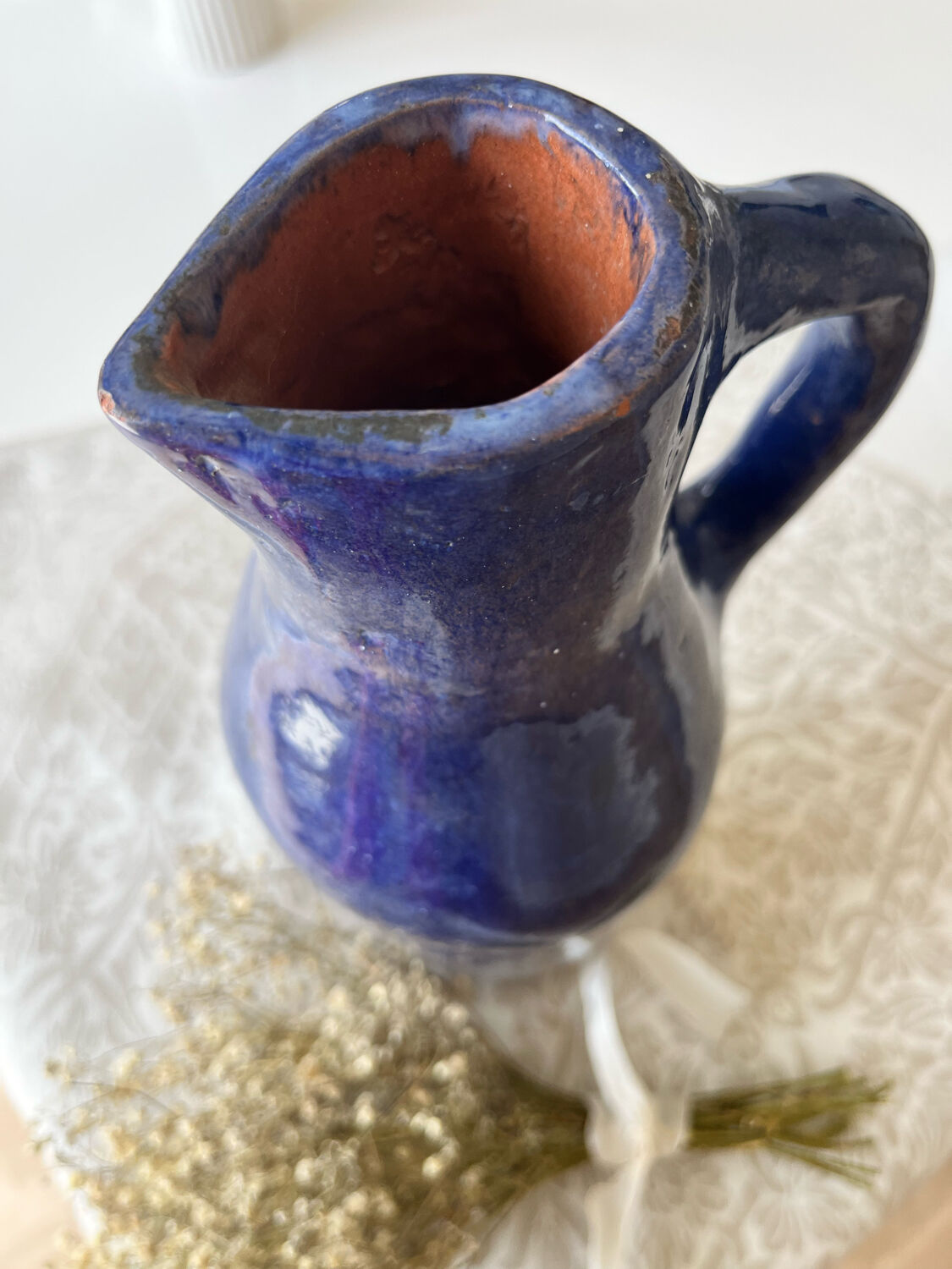 Grand vase bleu en argile