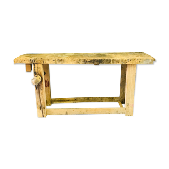 Carpenter's workbench