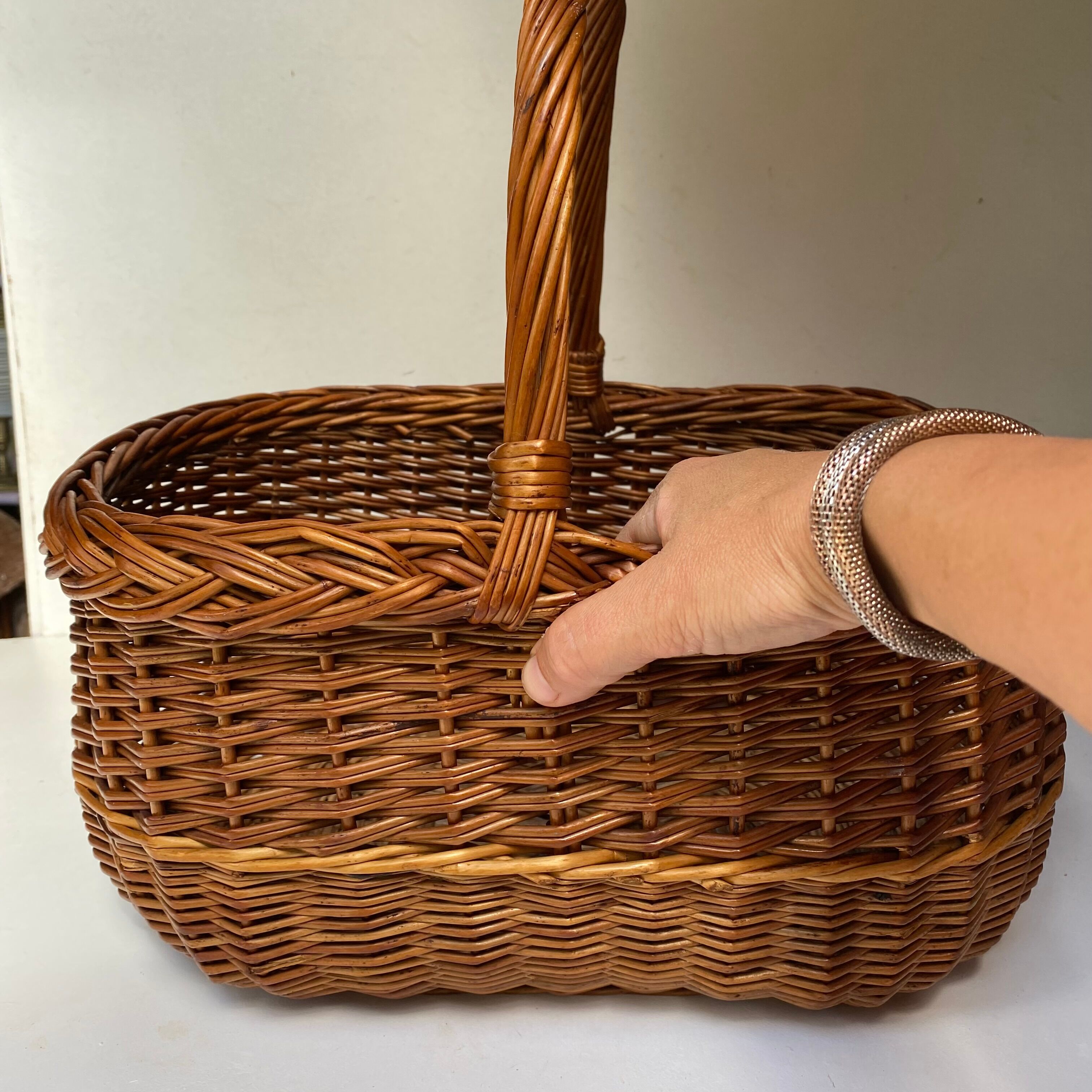 Woven wicker basket