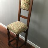 Chaise étroite