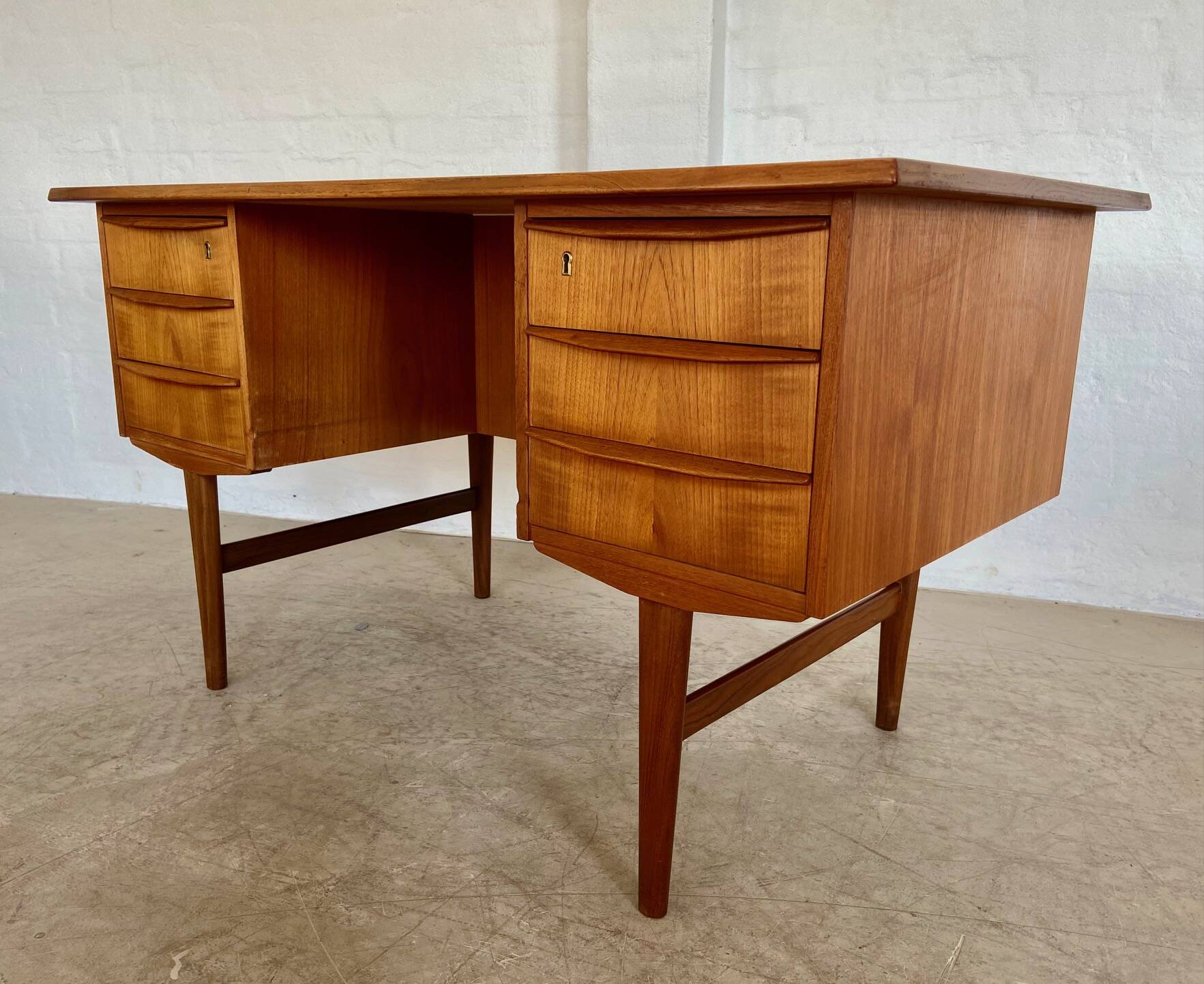 Vintage retro danish mid century teak desk 1960s