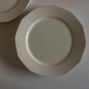 Set de 6 assiettes ivoire modernistes terre de fer