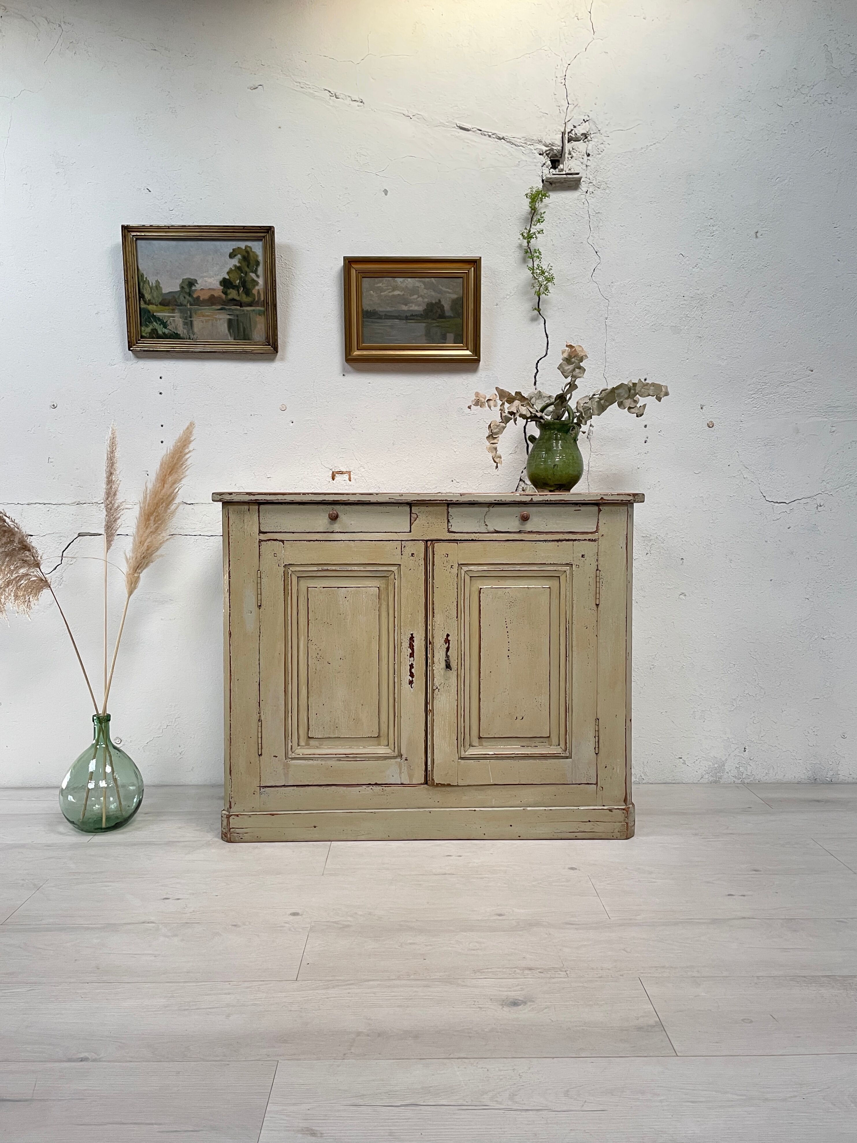 Parisian buffet in patinated wood, circa 1930.