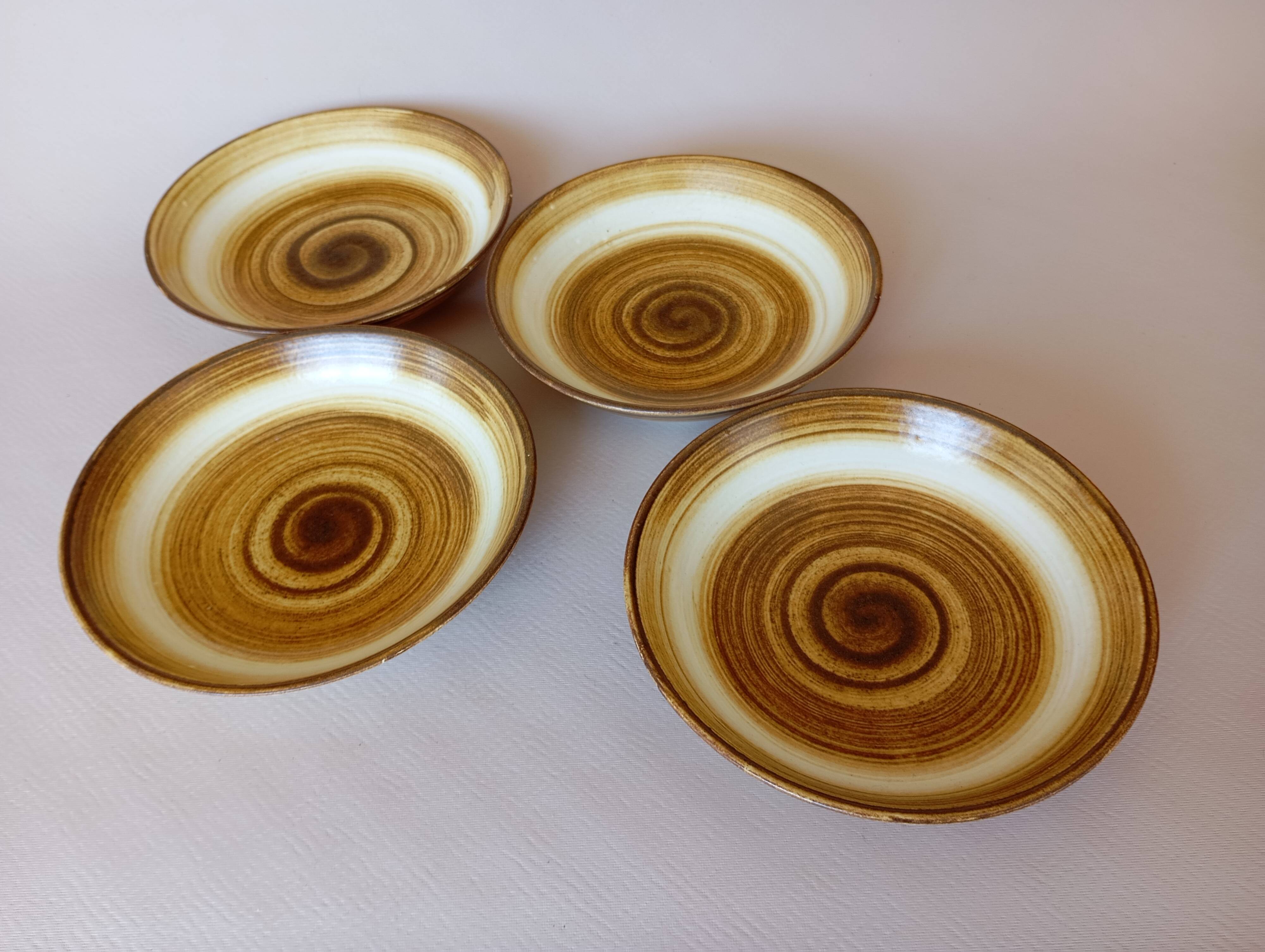 4 Longchamp calotte plates