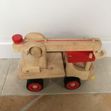 Truck solid wooden crane with lift arm
