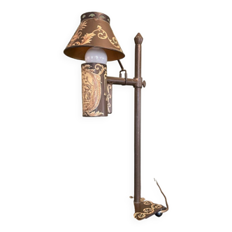 Lampe de bureau en tole peinte