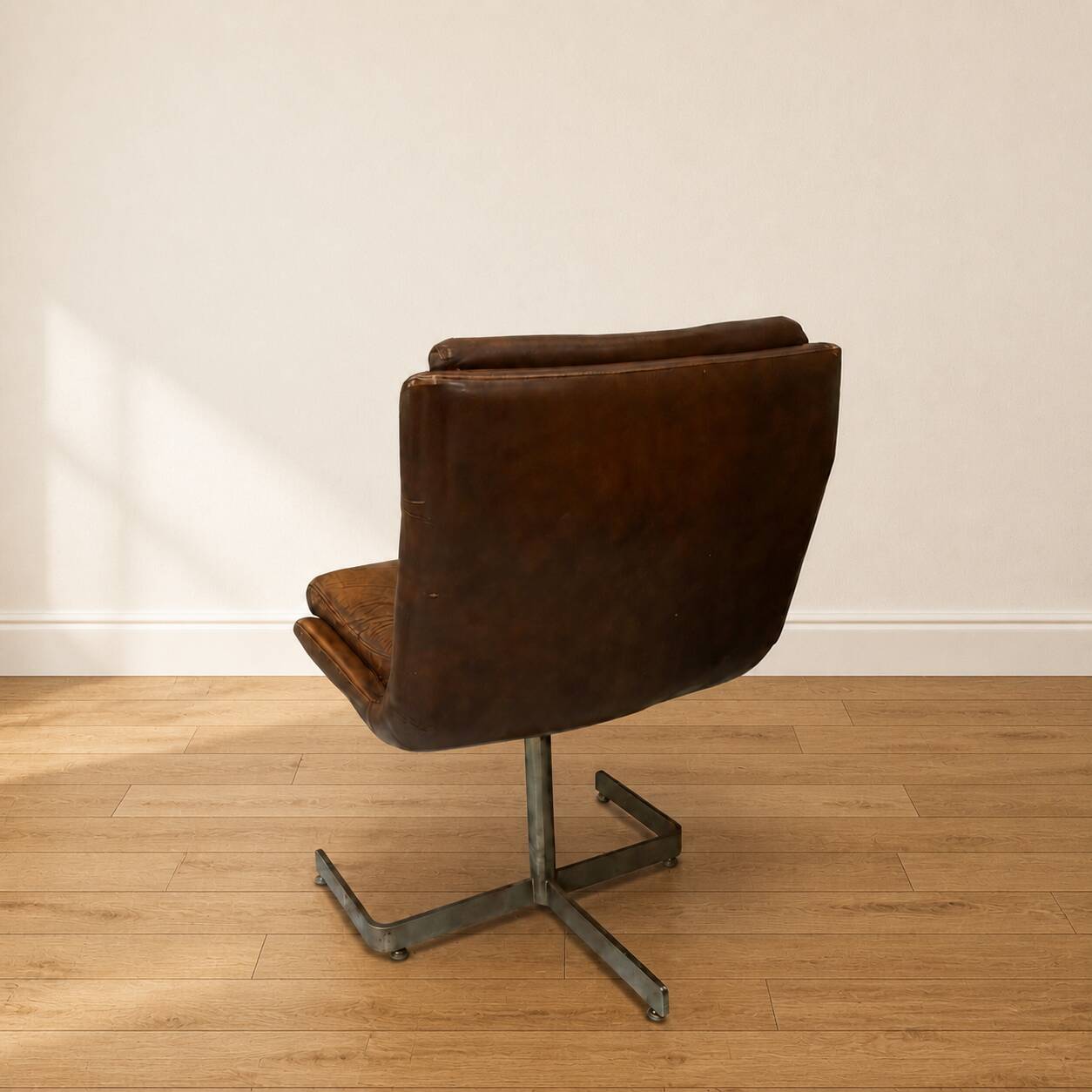 Chaise de bureau de Raphaël Raffel années 70