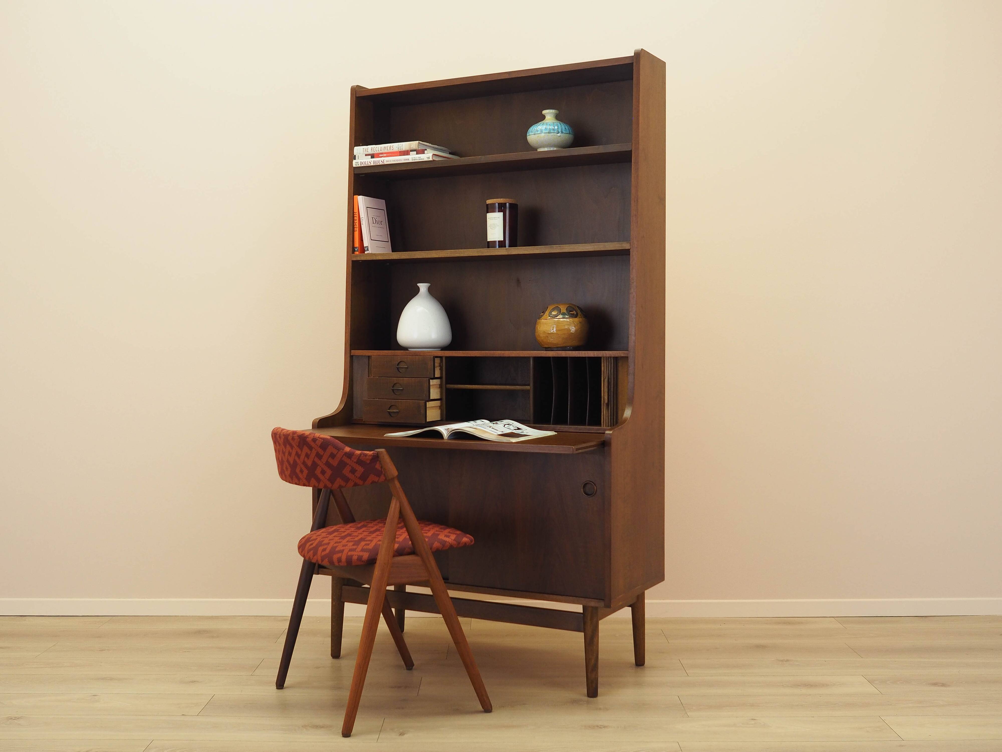 Walnut bookcase, Danish design, 1970s, designer: Johannes Sorth