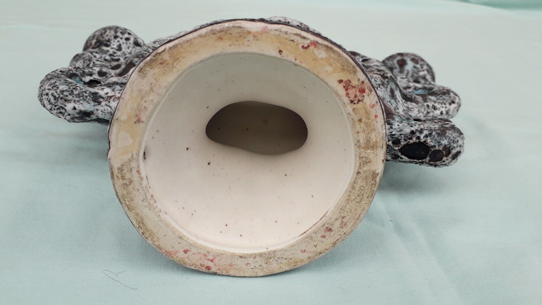 Ceramic candle holder fat lava