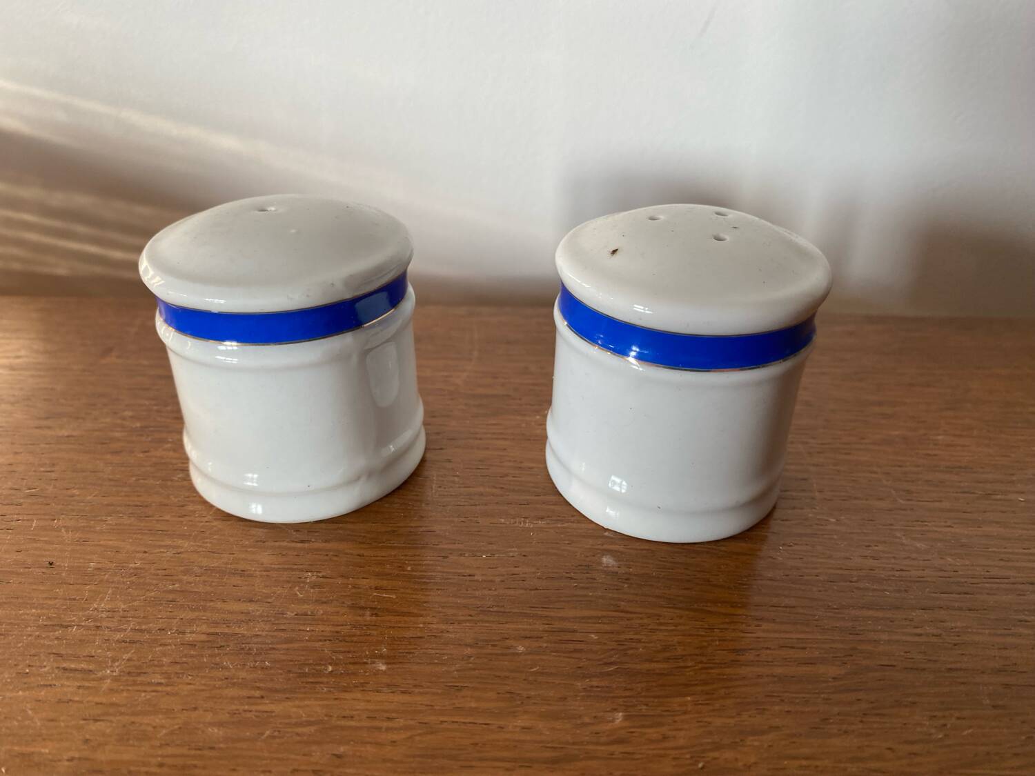 Salt & pepper shakers afibel porcelain empress made in france vintage