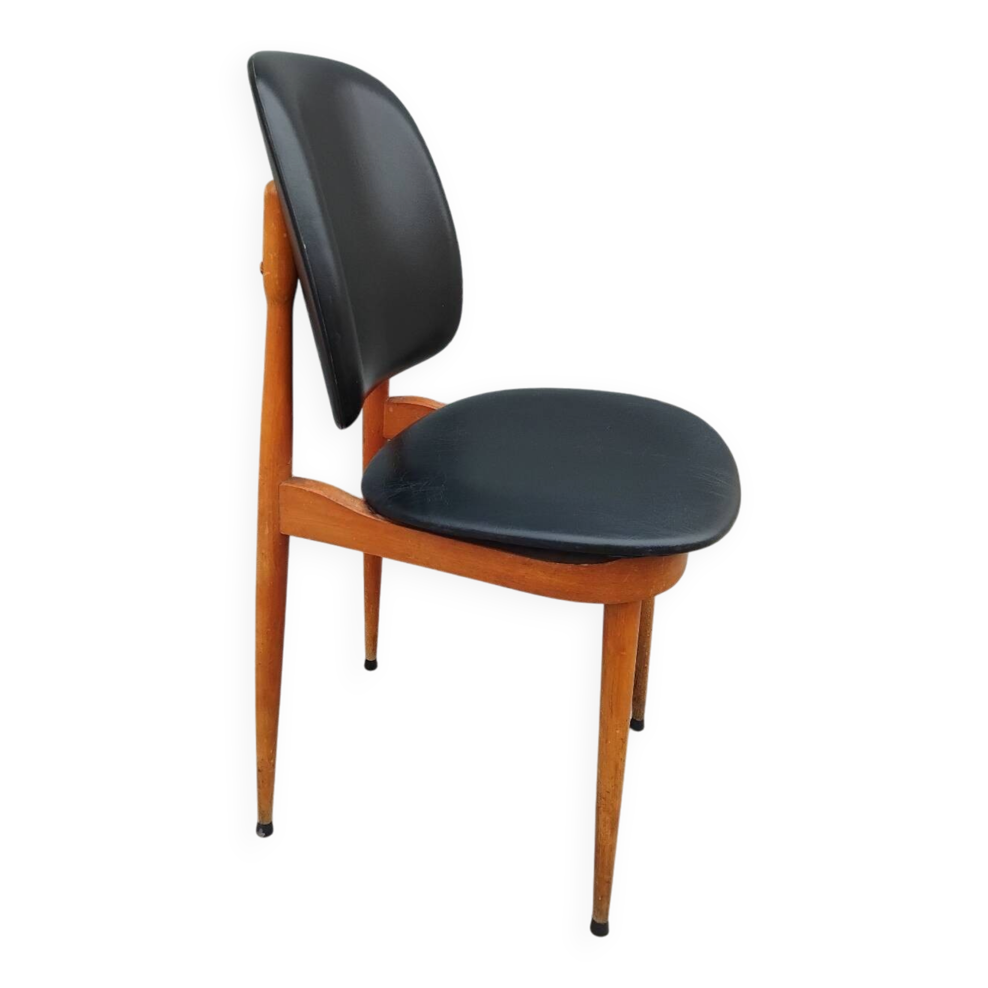 Pégase chairs by Pierre Guariche
