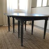 Solid oak table with 4 extension cords
