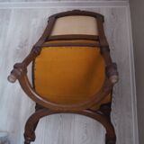 Chaise ancienne capitonnée Style Régence - Structure bois et rembourrage en crin –  Couleur moutarde