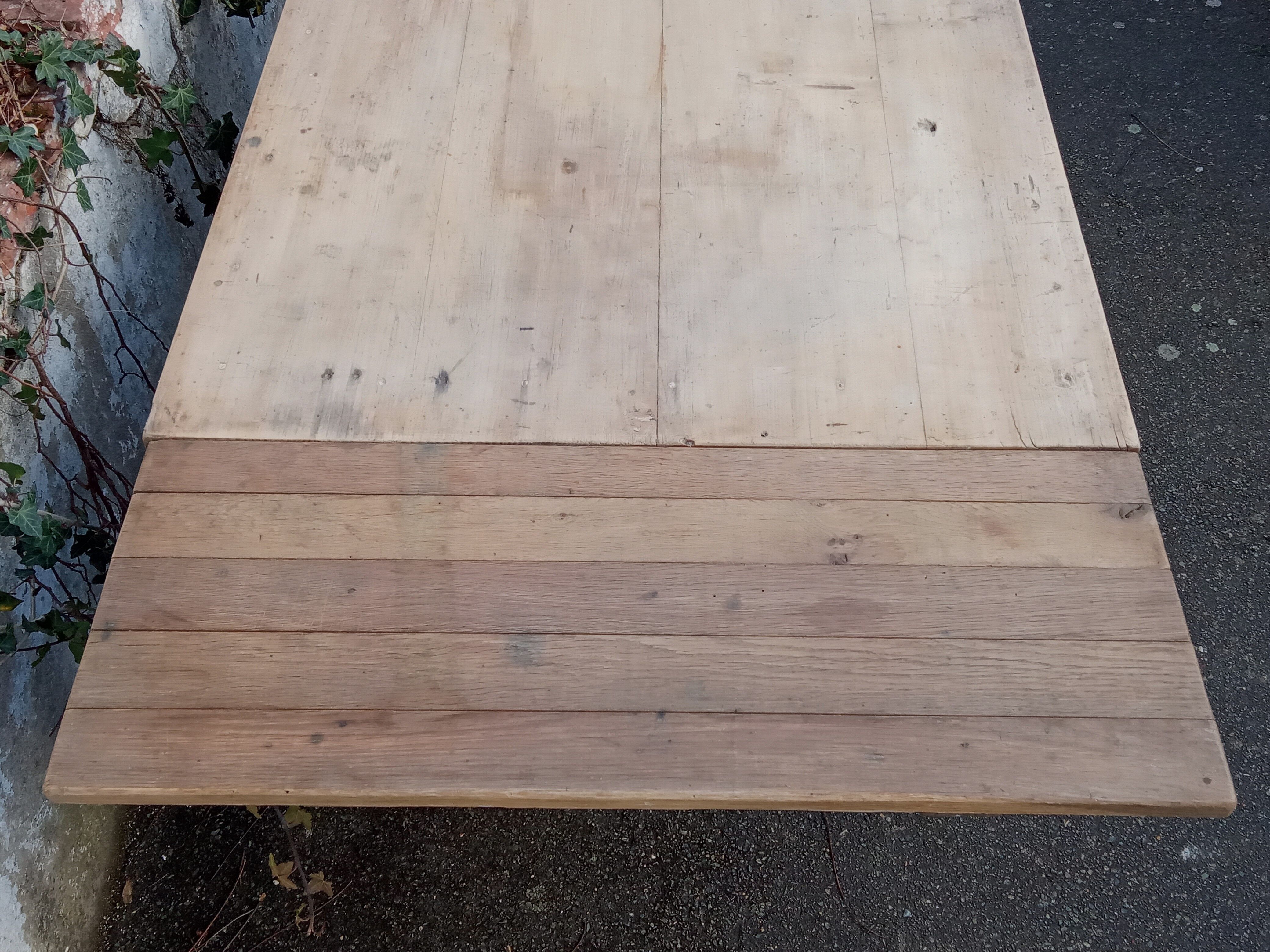 Extended farmhouse table, 8 people
