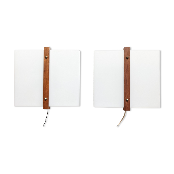 Paire d'appliques scandinaves 1960, teck massif et plexiglass, Raak C-1521 — Beyit