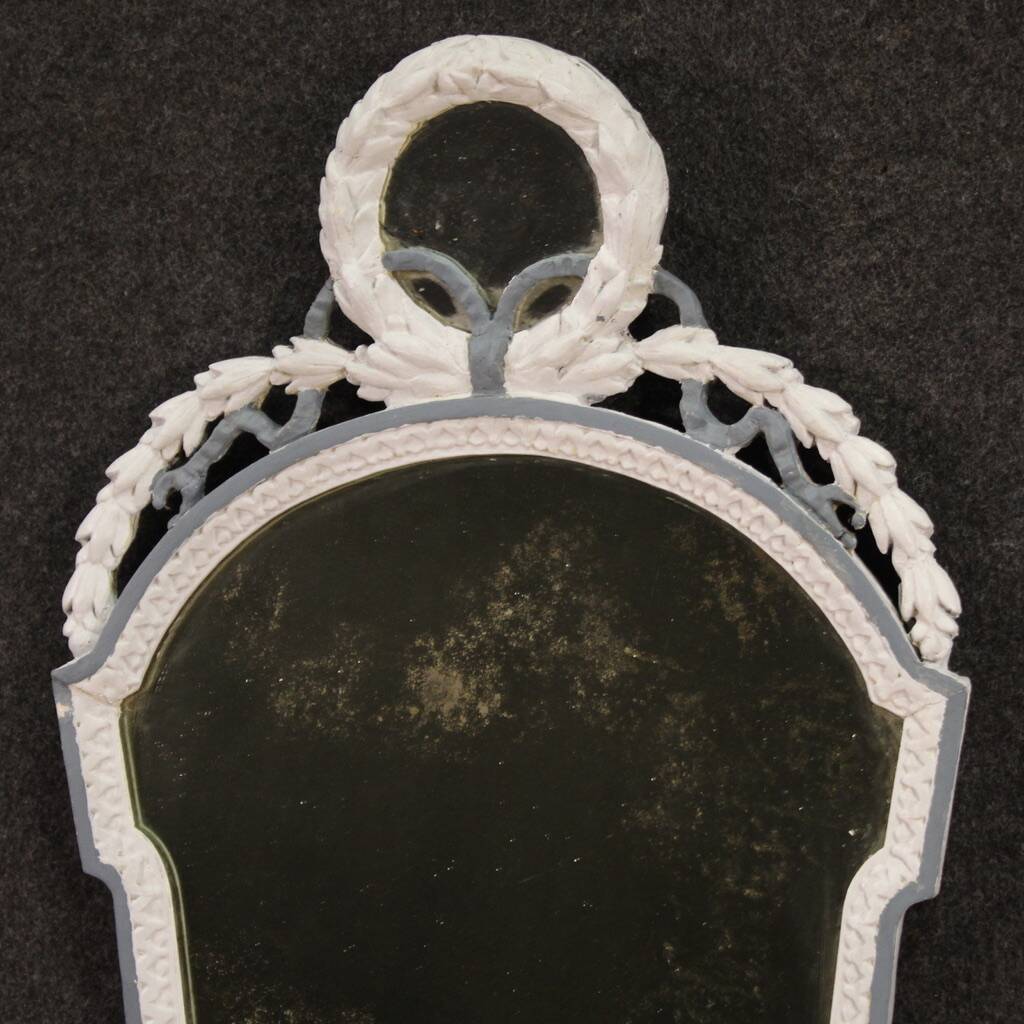 Paire de miroirs de style Louis XVI, XXème siècle