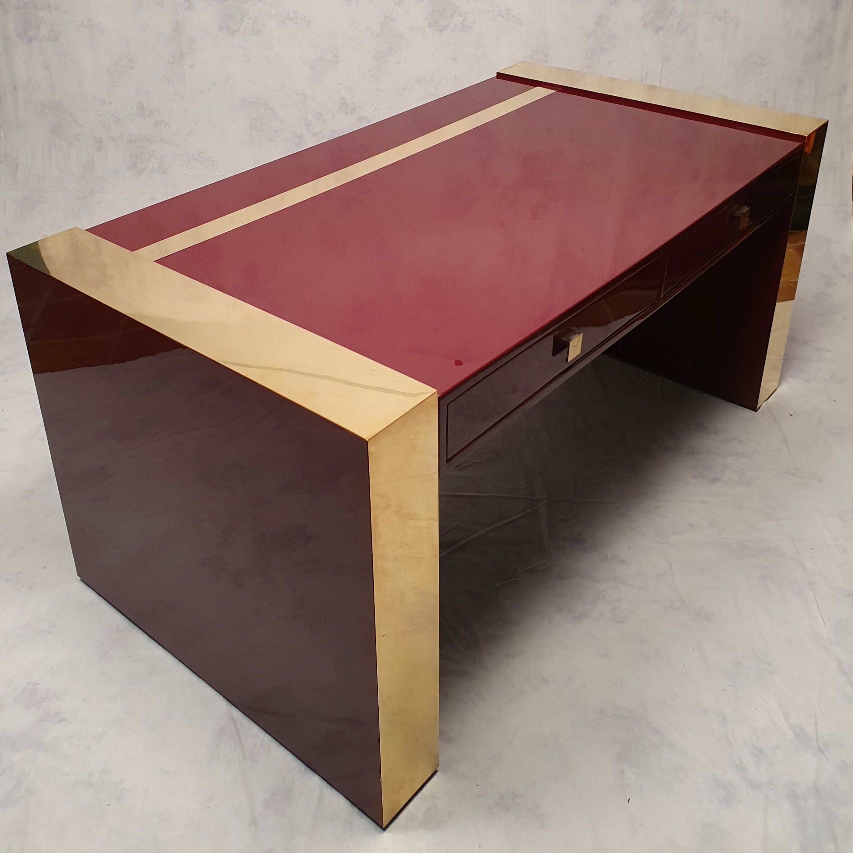 Executive desk by Jean Claude Mahey - lacquered wood & brass - Ca 1970