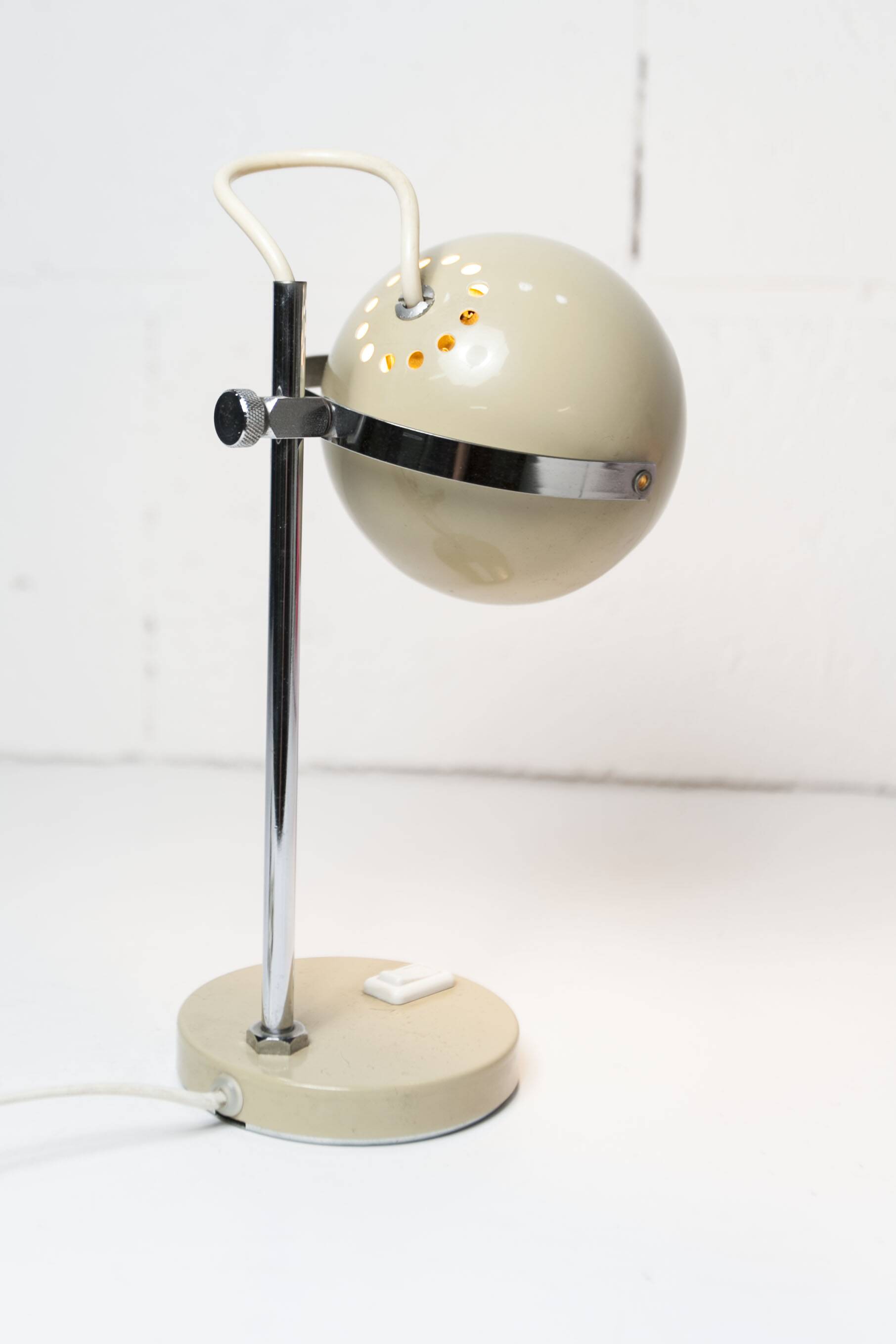 Vintage beige eyeball lamp 1970