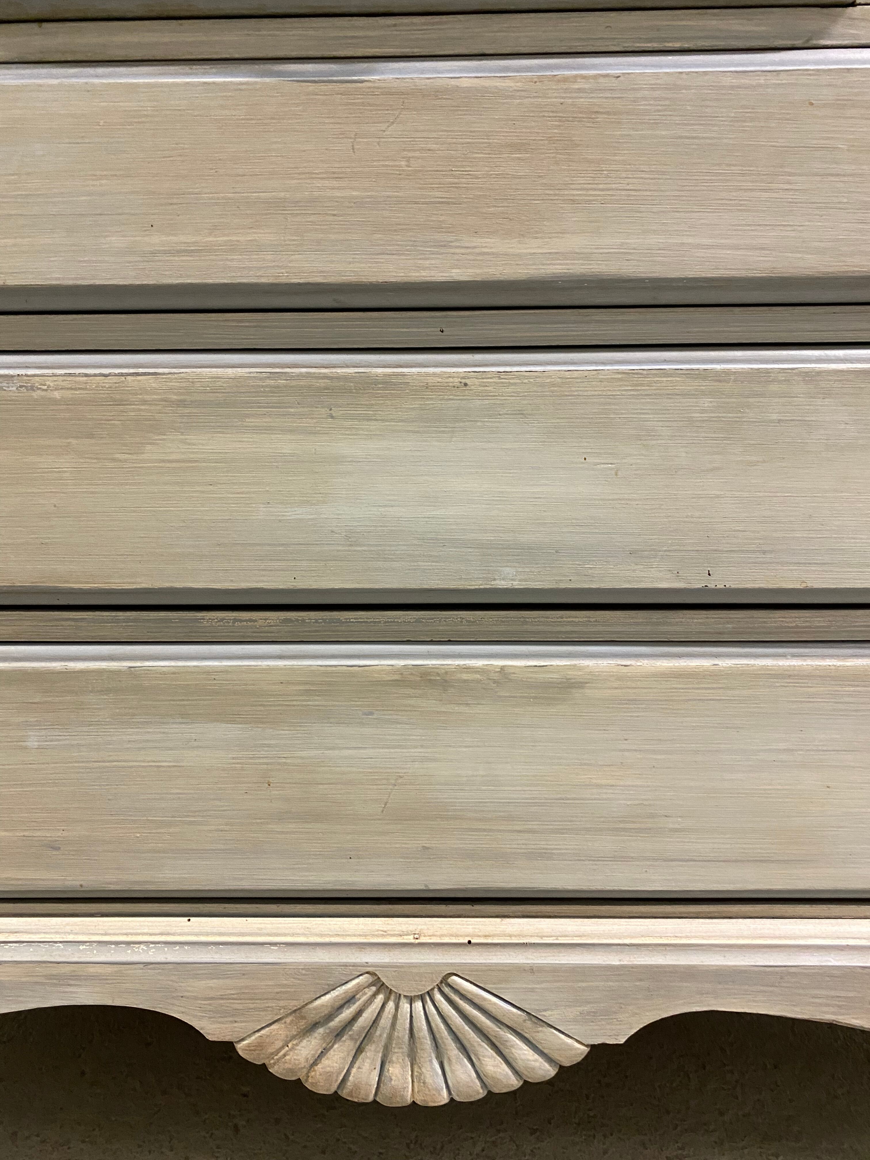 Painted chest of drawers