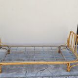 Lit corbeille en rotin vintage 1950
