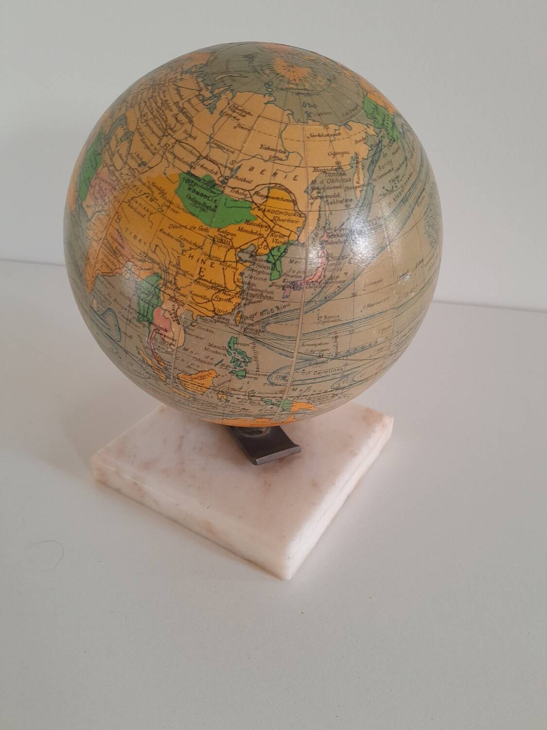 Glass globe