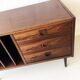 Buffet en bois 3 tiroirs et range vinyles, Danemark 1970