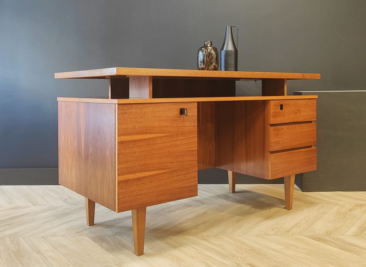 Mid Century bureau