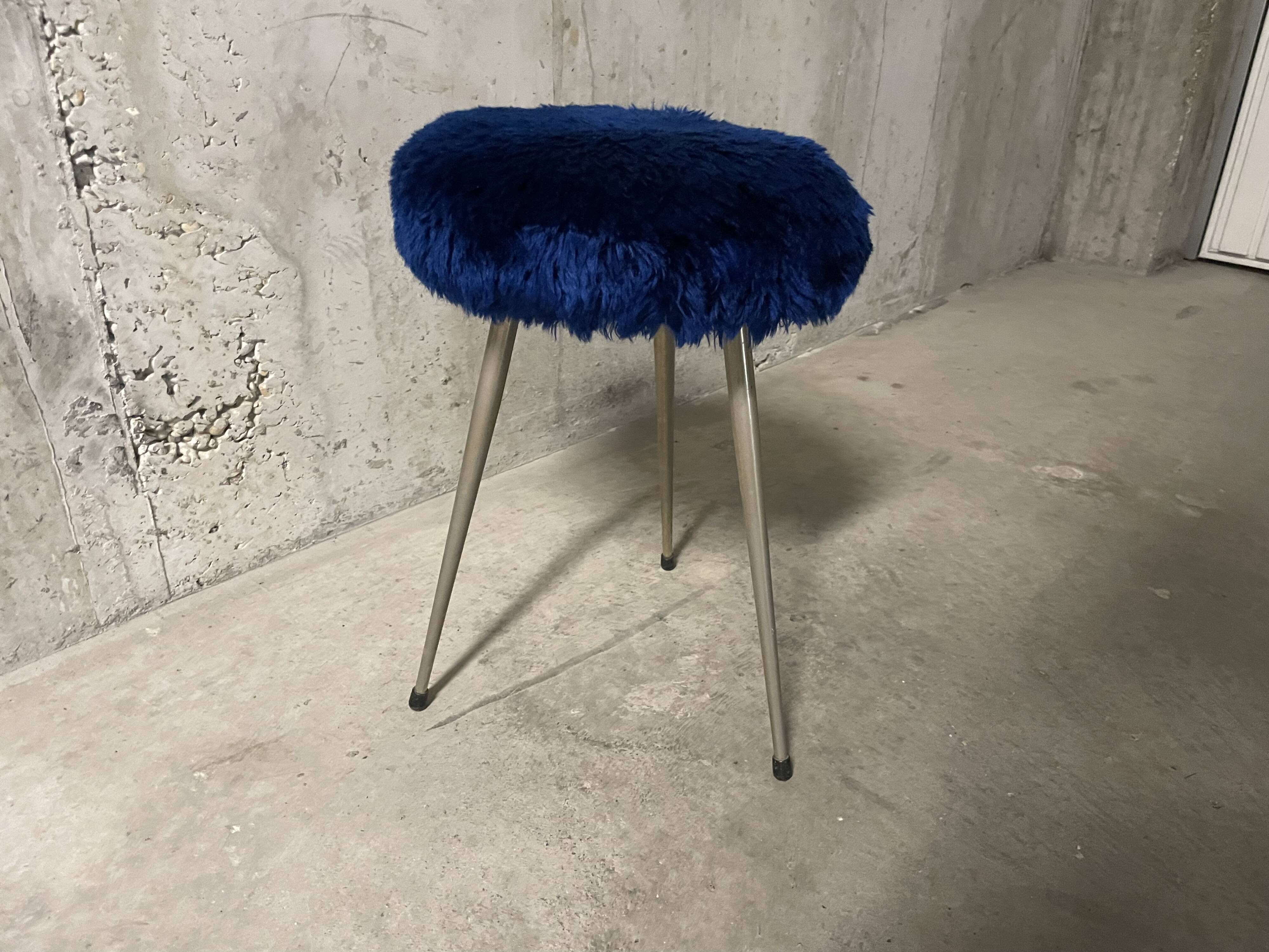 1970s tripod stool