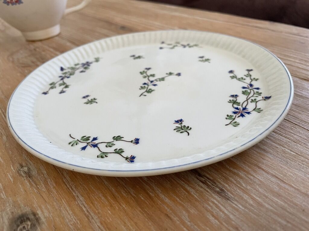 Ancient dish with floral decoration