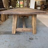 Solid oak table in Provençal style