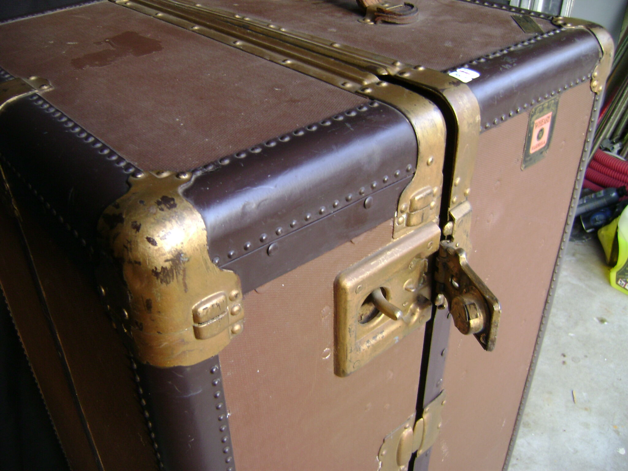 1920 american brand wheary travel trunk