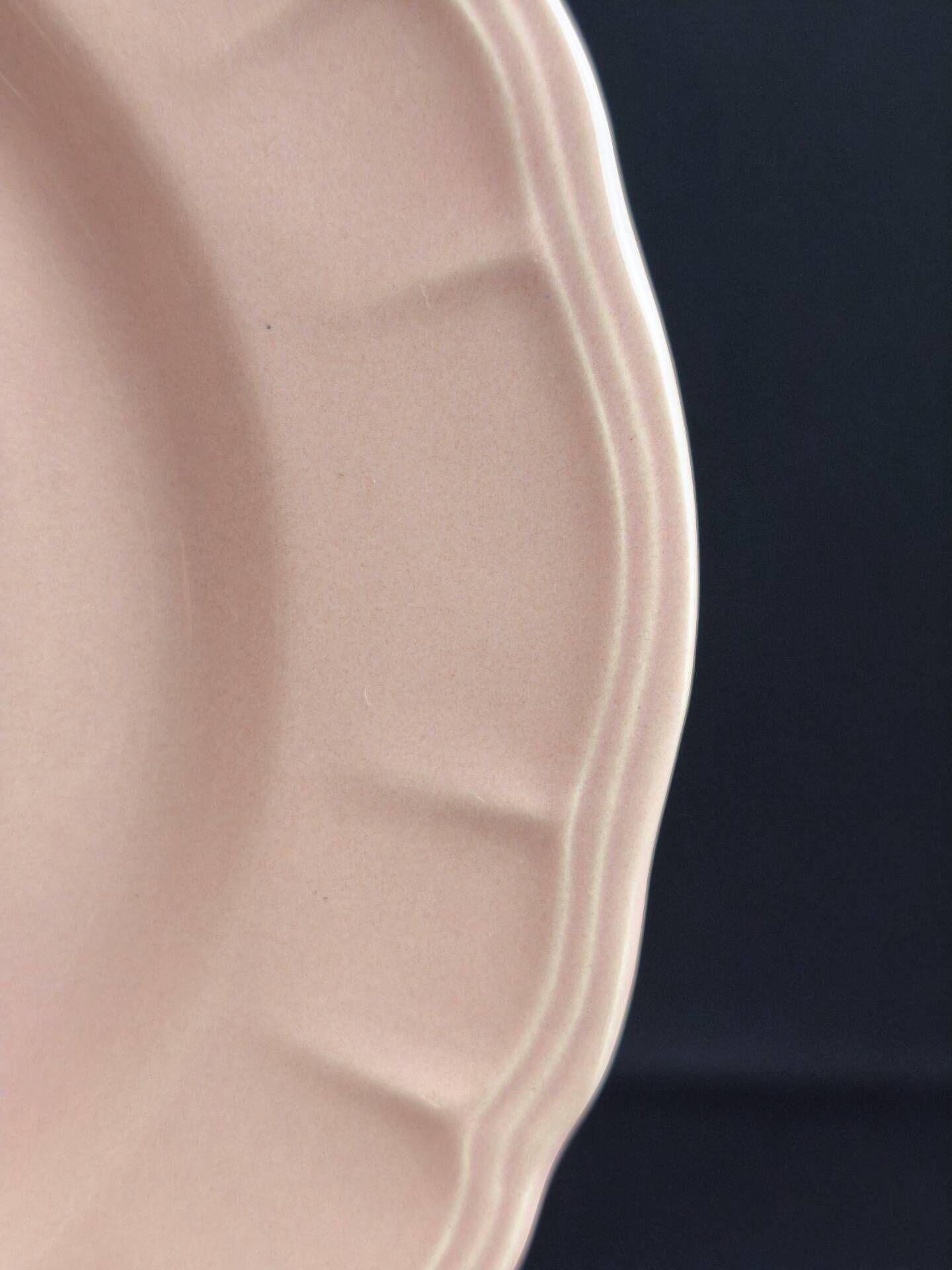 Title: 8 vintage Salins flat plates in powder pink – Ø 25.7 cm