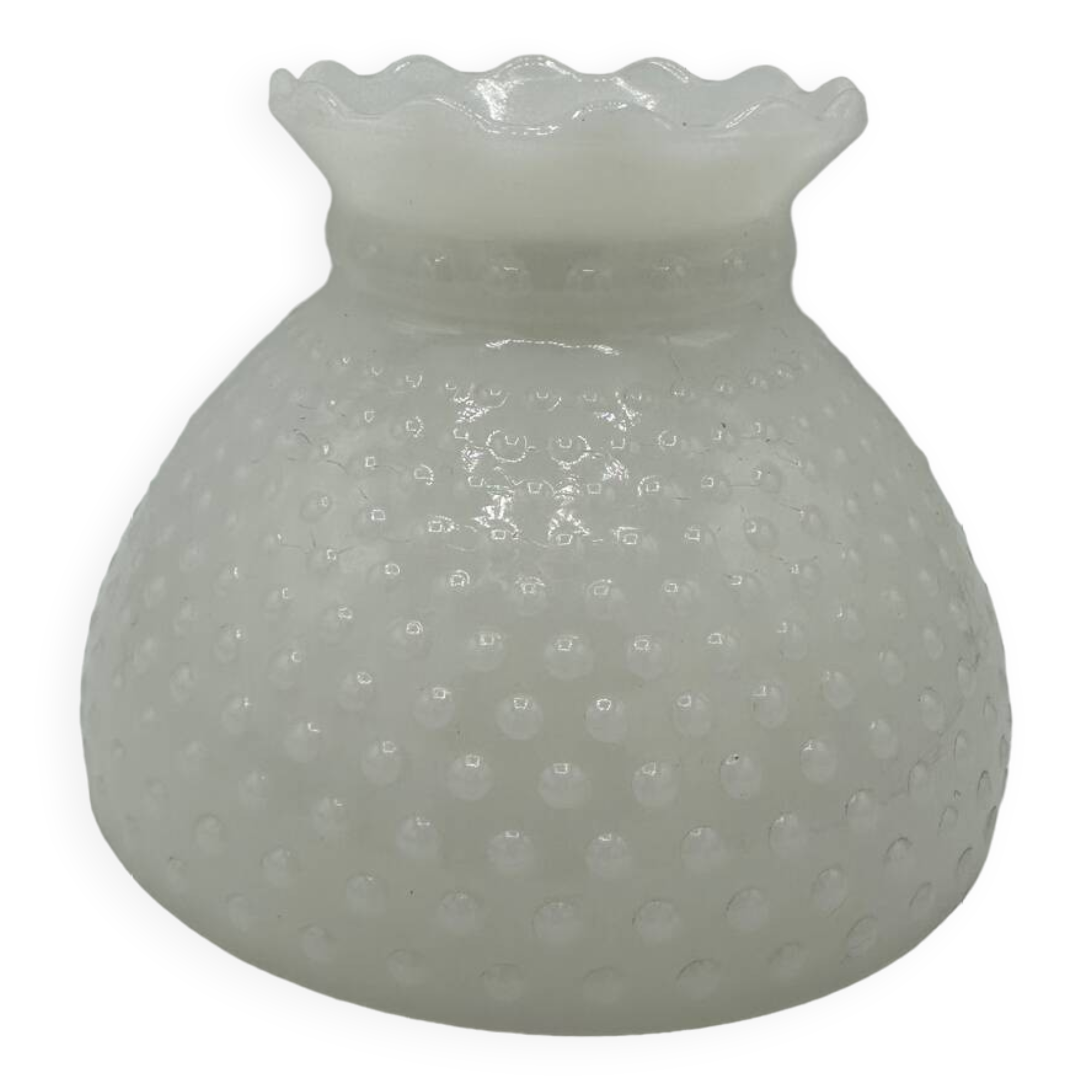 Opaline globe suspension