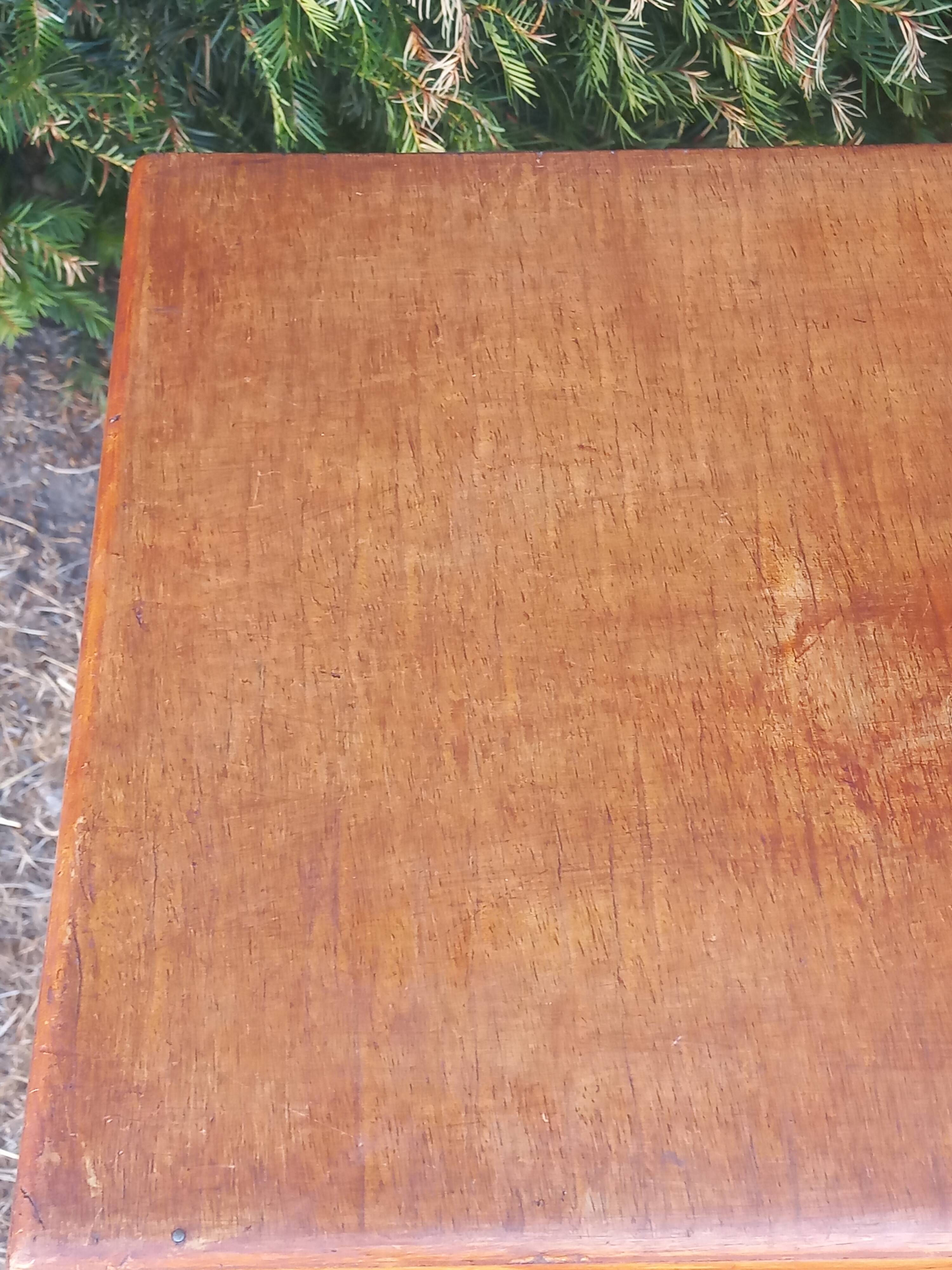 Vintage beech chest of drawers with 3 drawers from the 1950s.