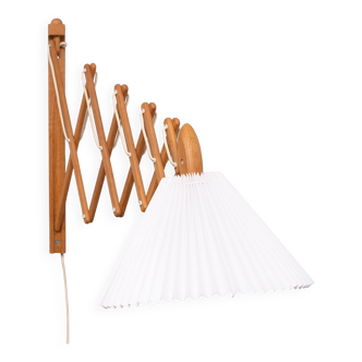 Oak scissors wall lamp Le Klint 1950s Denmark