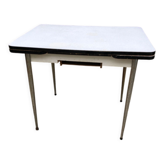 Table grise fornica