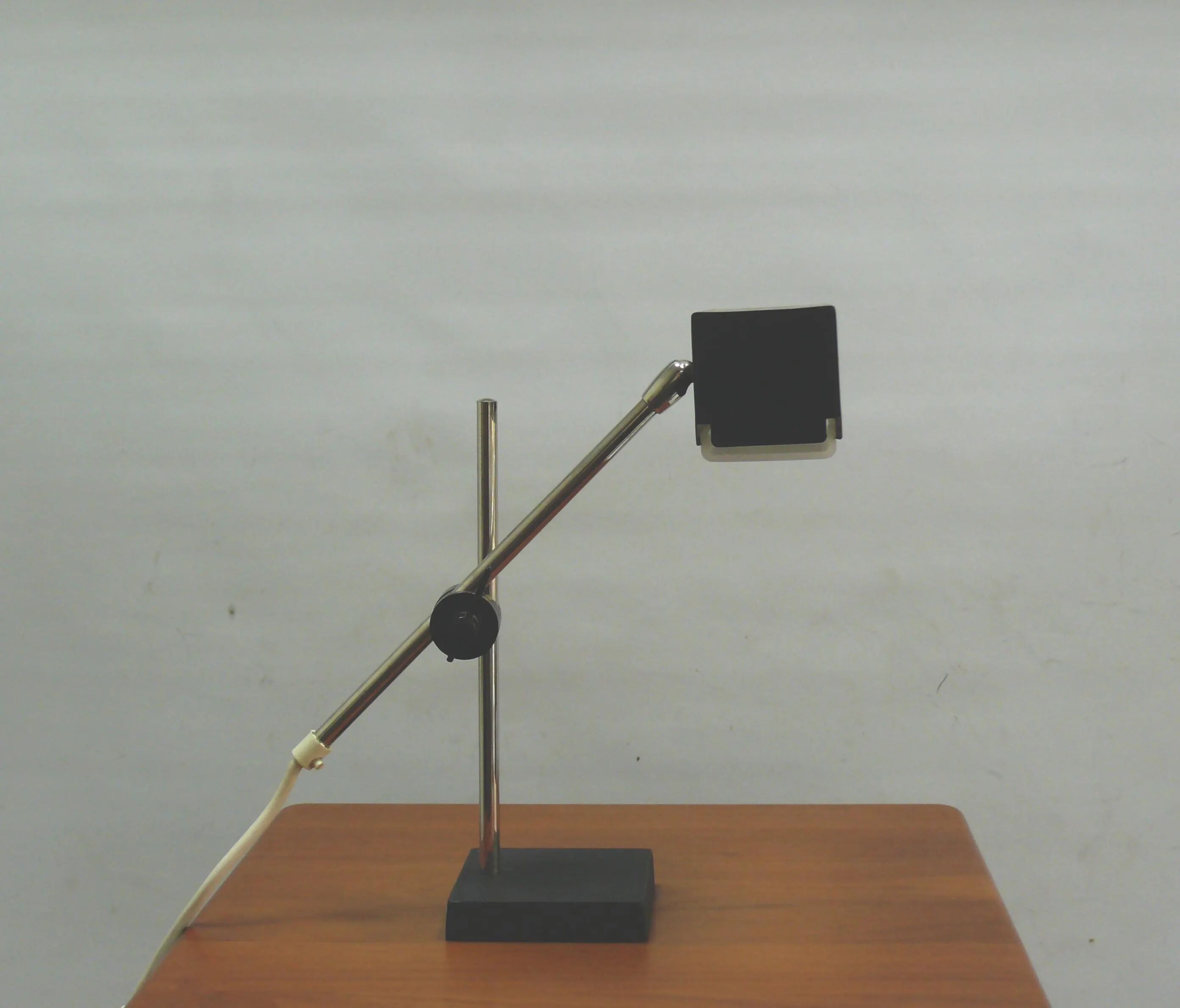 Cubic metal table lamp by Leclaire & Schäfer, 1960s