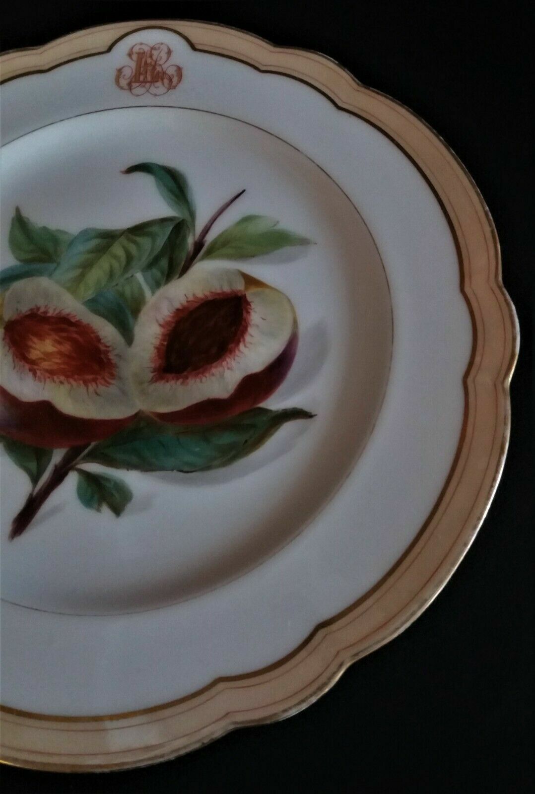 Flat plate heel porcelain of Paris monogram Ch. Pillivuyt XIXth