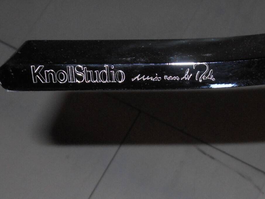 Barcelona chair Knoll