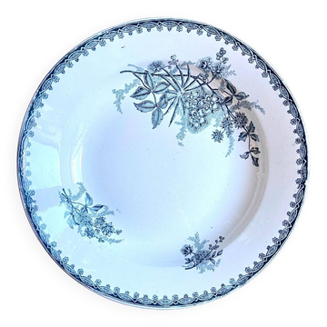 Assiette creuse Sté Amandinoise en terre de fer, service "Margot"