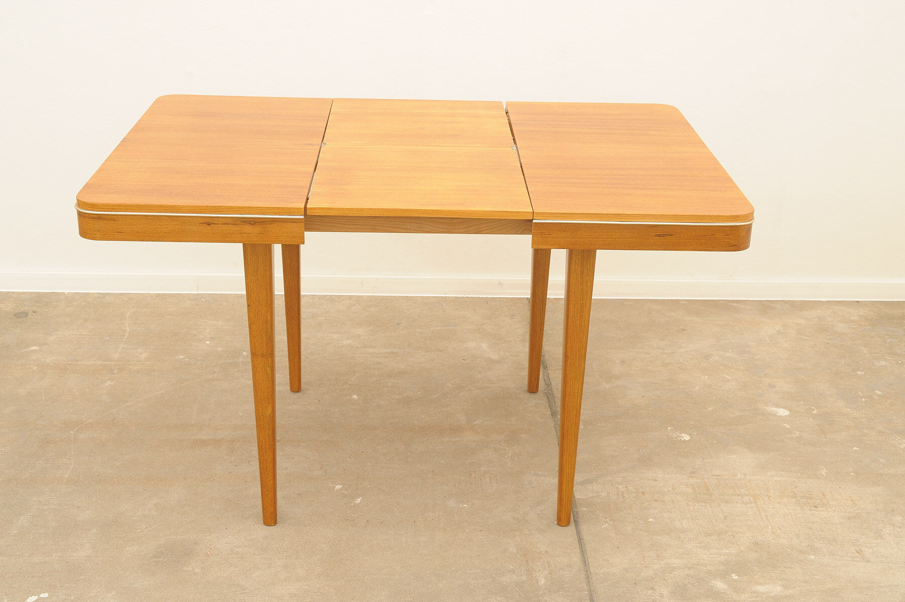 Fully renovated midcentury dining table by Jitona 1960´s, Czechoslovakia