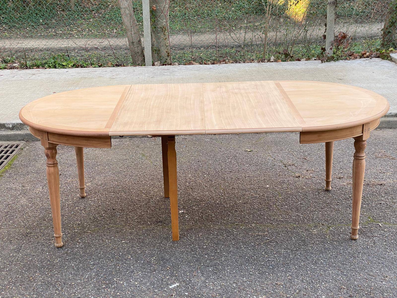 Table à manger ronde extensible rénovée Louis Philippe 120-220cm 19ème